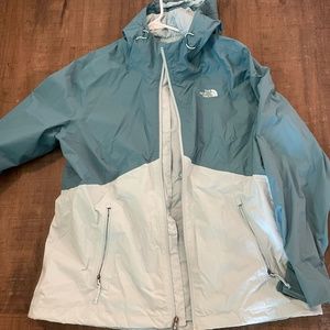North Face Women's Rain Jacket Size XL
